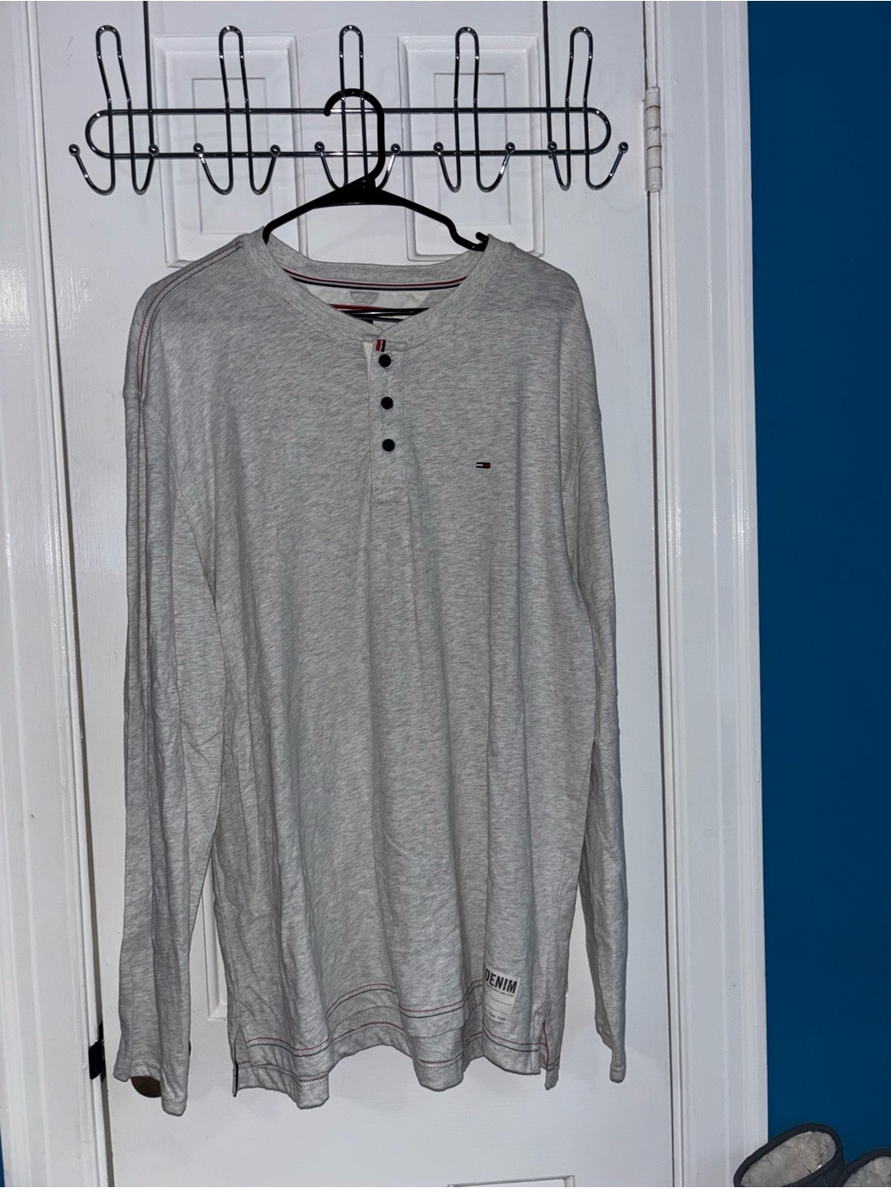 Tommy Hilfiger Light Gray Long-Sleeve Henley Shirt